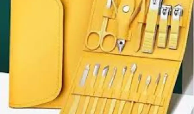 16-pics-manicure-set-Yallow